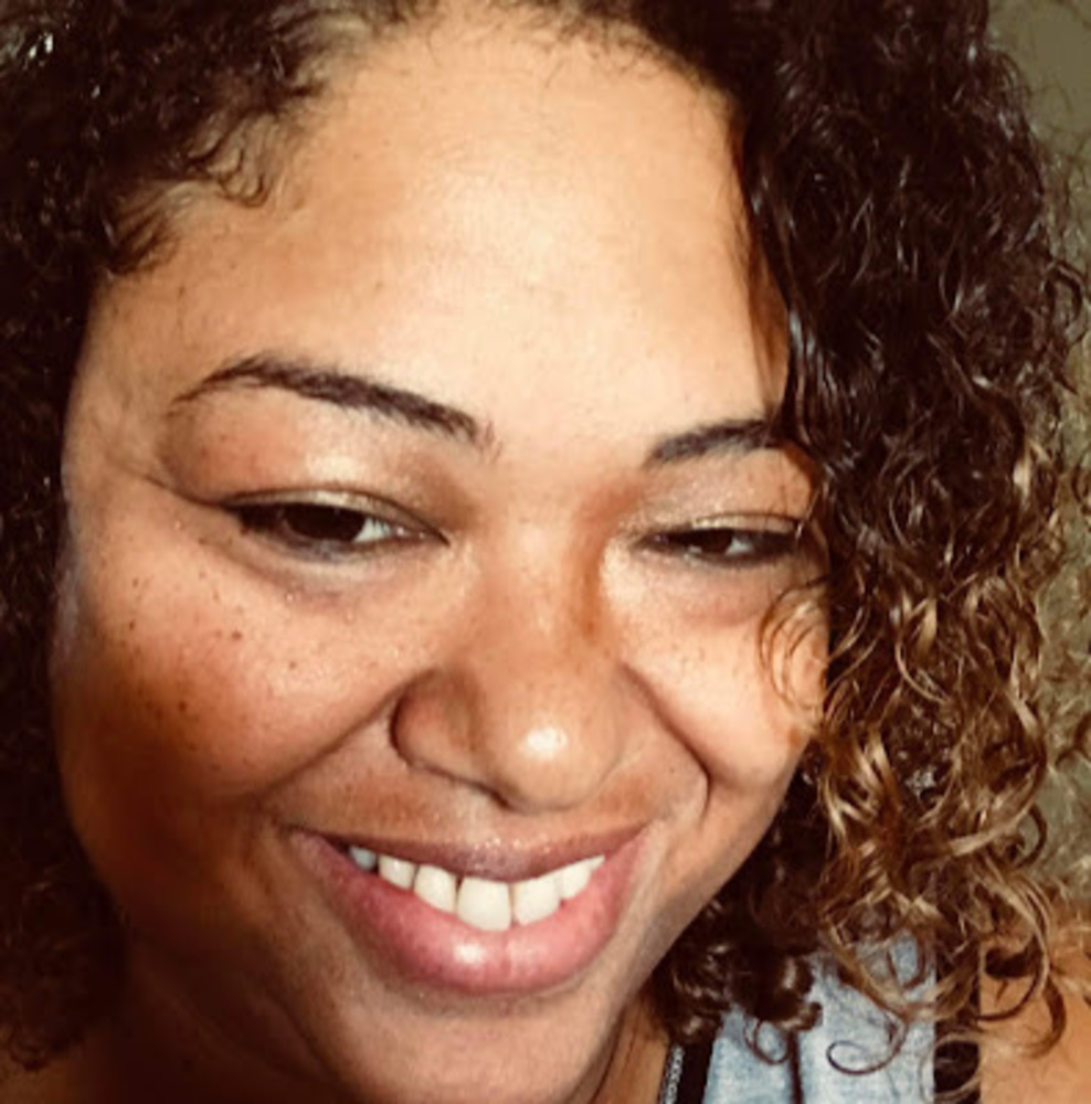 Meet your Posher, Gennessa